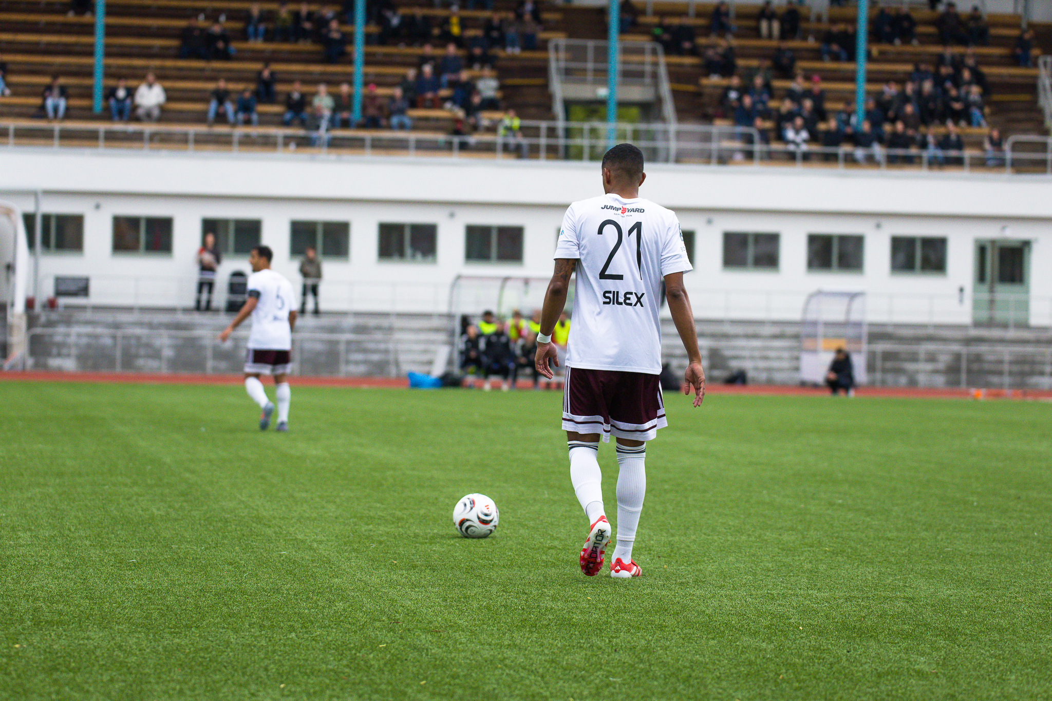Herrlaget tar emot Gefle IF på Järfällavallen
